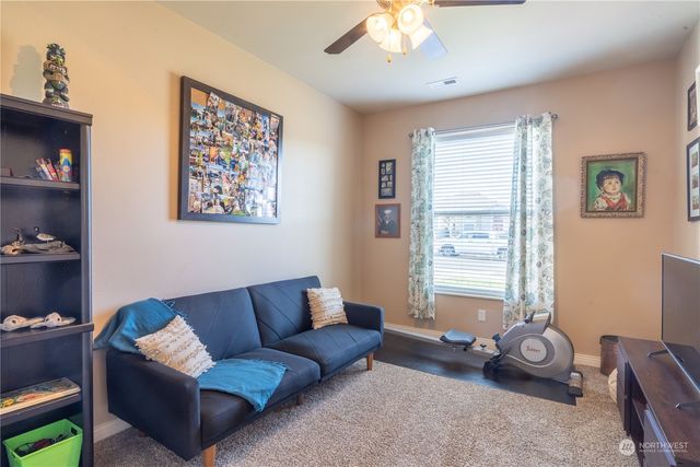 610 Torrey Pines Drive, Moses Lake, WA 98837