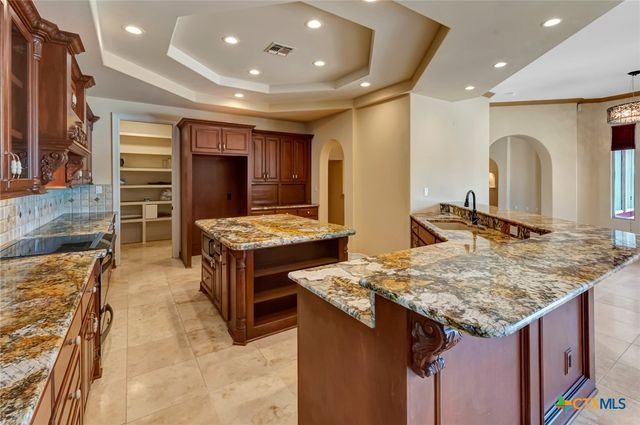 48 Post Oak Run, Inez, TX 77968