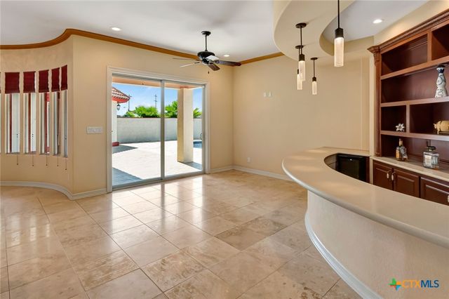 48 Post Oak Run, Inez, TX 77968