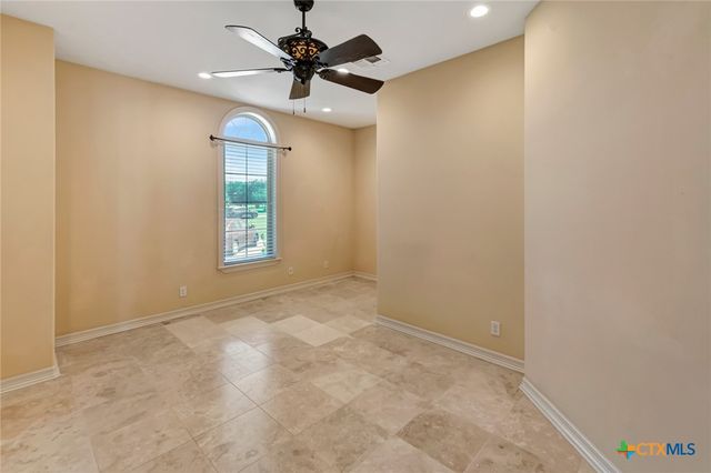 48 Post Oak Run, Inez, TX 77968