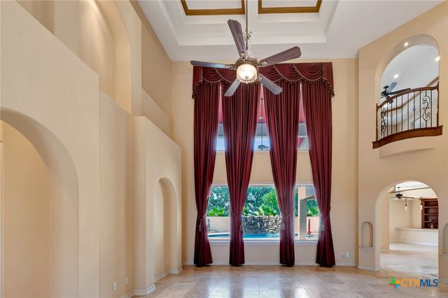 48 Post Oak Run, Inez, TX 77968