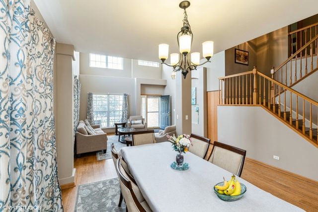 4 LITCHFIELD Court, Lake In The Hills, IL 60156