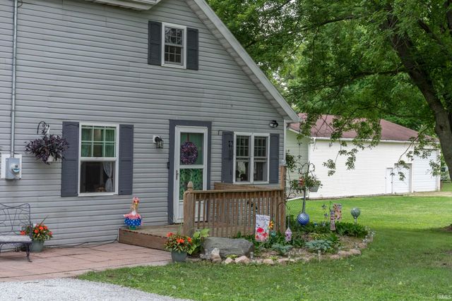 21085 Cabot Avenue, Lakeville, IN 46536
