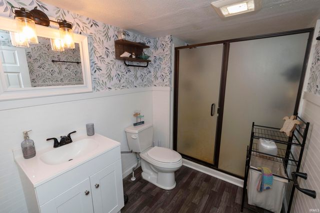 21085 Cabot Avenue, Lakeville, IN 46536