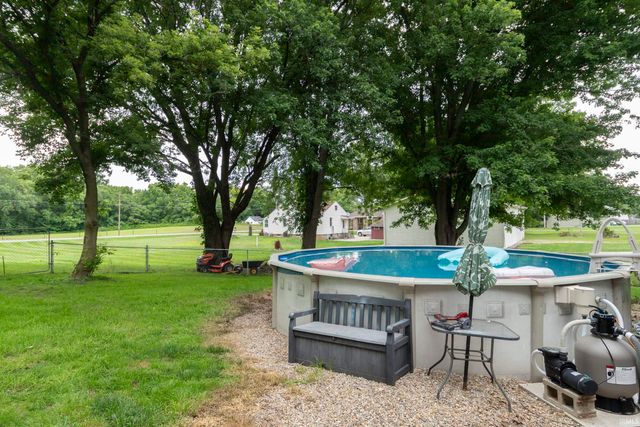 21085 Cabot Avenue, Lakeville, IN 46536