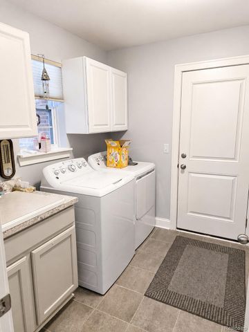 1884 Egret Pointe, Genoa Township, MI 48843