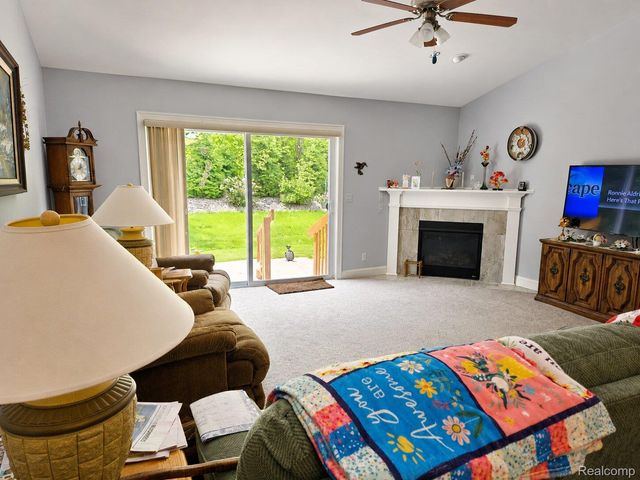 1884 Egret Pointe, Genoa Township, MI 48843