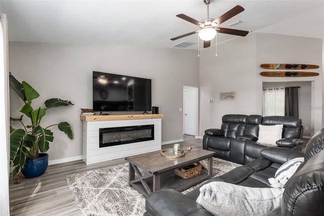 9947 SE 117TH STREET ROAD, Belleview, FL 34420