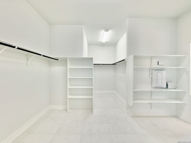 4051 WOOD CRK, San Antonio, TX 78257