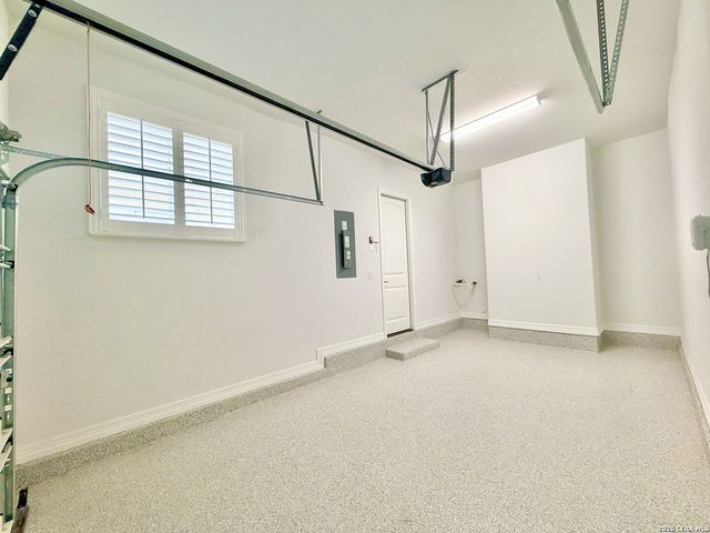 4051 WOOD CRK, San Antonio, TX 78257