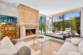 130 W Racquet Club Road 419, Palm Springs, CA 92262