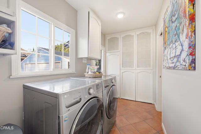 6514 Mammoth Avenue, Los Angeles, CA 91401