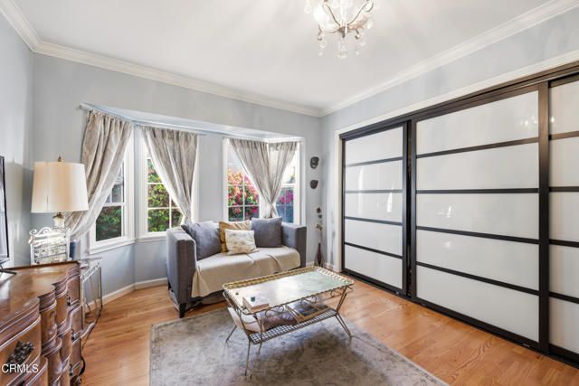 6514 Mammoth Avenue, Los Angeles, CA 91401