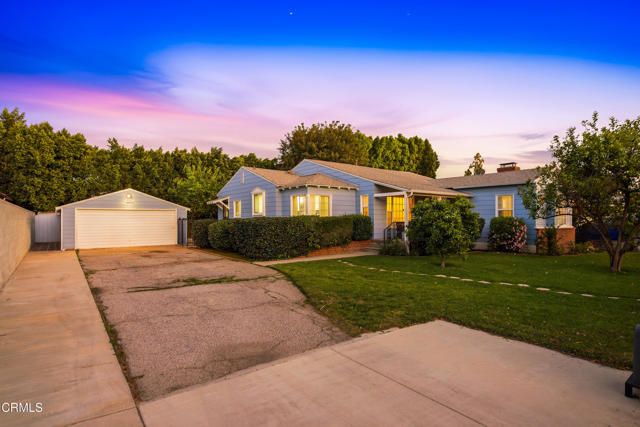6514 Mammoth Avenue, Los Angeles, CA 91401