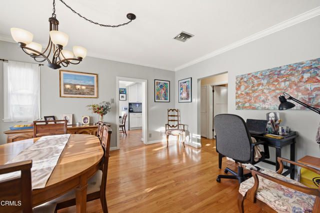 6514 Mammoth Avenue, Los Angeles, CA 91401