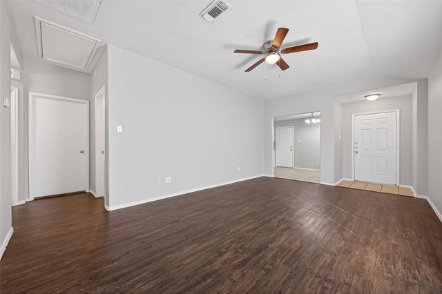 7327 Winter Song Drive, Magnolia, TX 77354