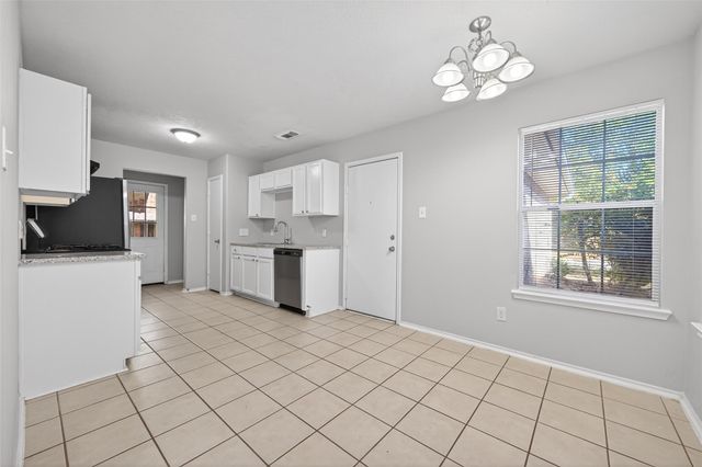 7327 Winter Song Drive, Magnolia, TX 77354