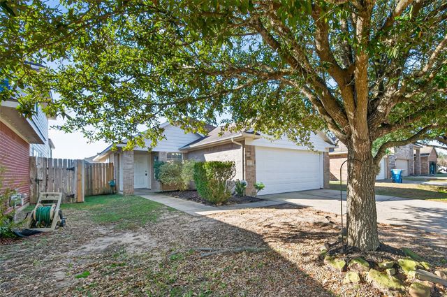 7327 Winter Song Drive, Magnolia, TX 77354