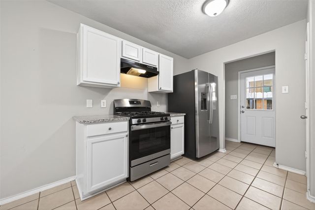 7327 Winter Song Drive, Magnolia, TX 77354