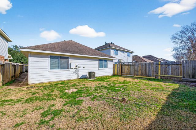 7327 Winter Song Drive, Magnolia, TX 77354