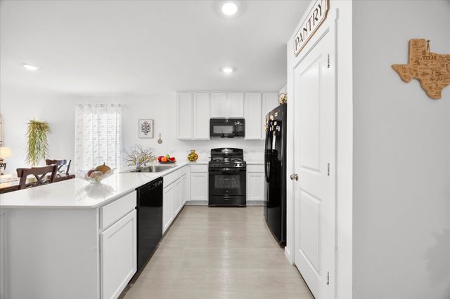 1416 Showdown Lane, Crandall, TX 75114