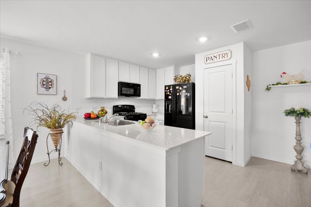 1416 Showdown Lane, Crandall, TX 75114