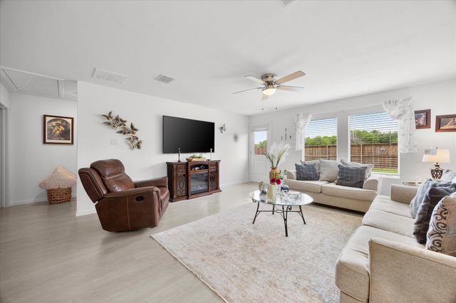 1416 Showdown Lane, Crandall, TX 75114