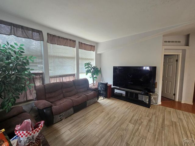 1702 Willow St, Canon City, CO 81212