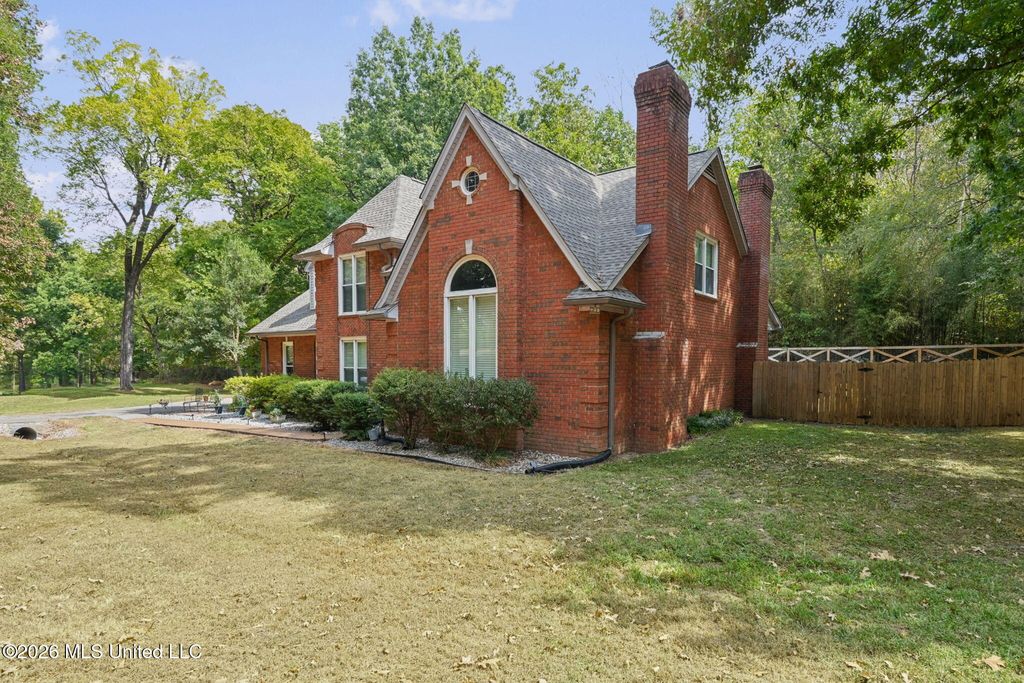 6716 Hunters Glen, Southaven, MS 38671 — photo 2