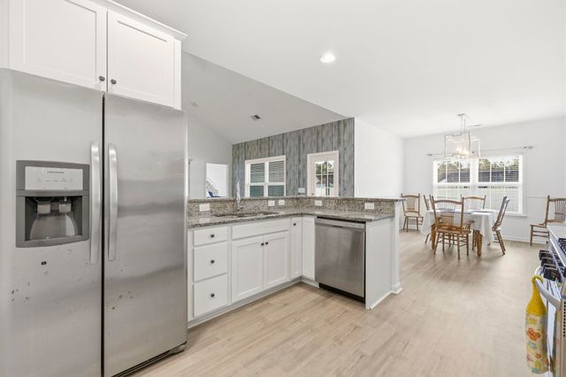 608 Chiswick Dr., Conway, SC 29526