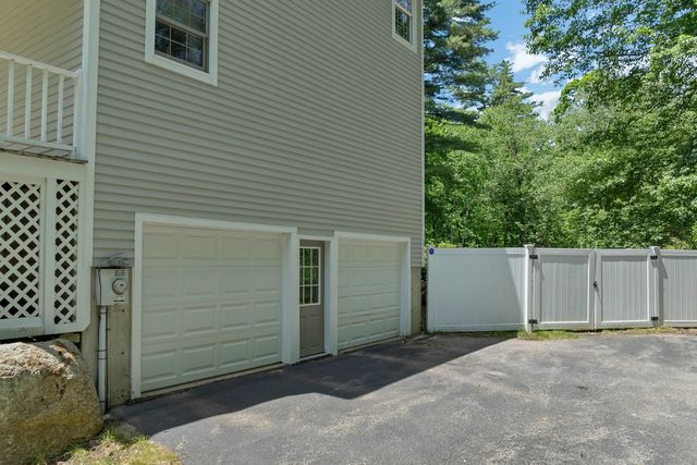76 Marblehead Road, Windham, NH 03087