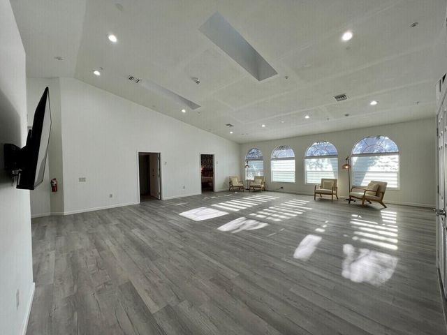 1020 N Riverside Drive, Pompano Beach, FL 33062