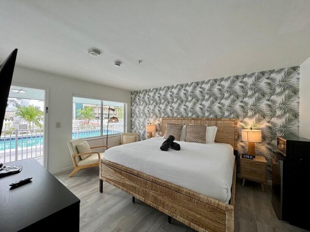 1020 N Riverside Drive, Pompano Beach, FL 33062