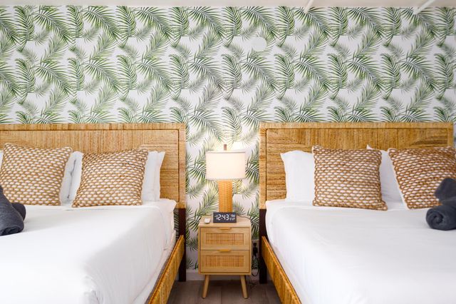 1020 N Riverside Drive, Pompano Beach, FL 33062