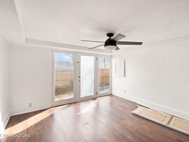 317 Aden St, Paris, TN 38242