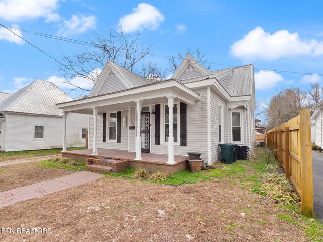 317 Aden St, Paris, TN 38242