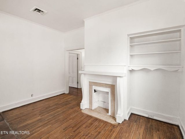 317 Aden St, Paris, TN 38242