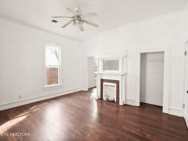 317 Aden St, Paris, TN 38242