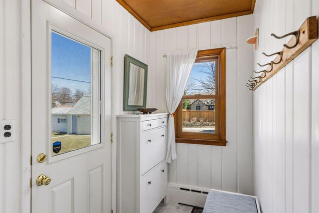 4445 31st Avenue S, Minneapolis, MN 55406