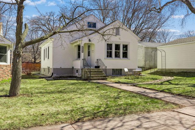 4445 31st Avenue S, Minneapolis, MN 55406