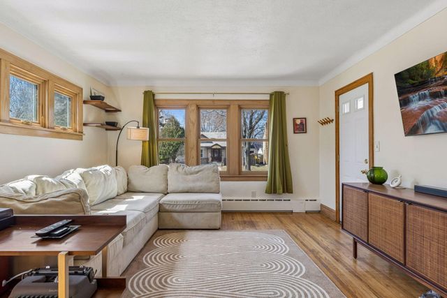 4445 31st Avenue S, Minneapolis, MN 55406