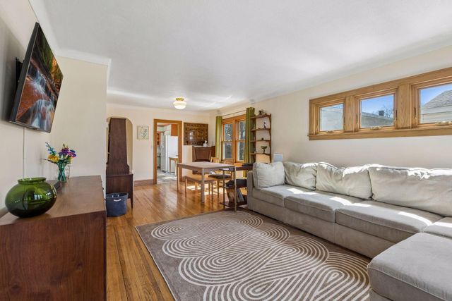 4445 31st Avenue S, Minneapolis, MN 55406