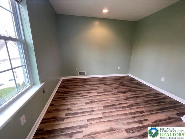304 Central Park Avenue, Bethlehem City, PA 18018