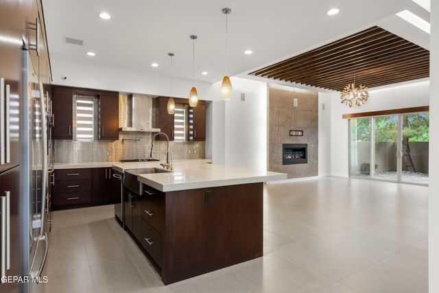 1716 Old Paint Drive, El Paso, TX 79911