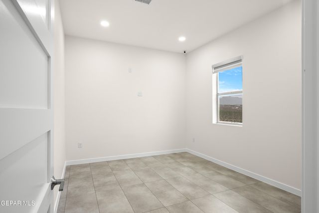 1716 Old Paint Drive, El Paso, TX 79911