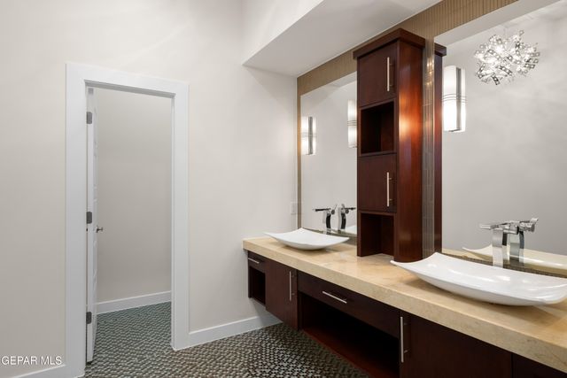 1716 Old Paint Drive, El Paso, TX 79911