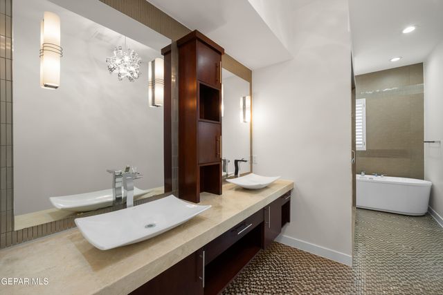 1716 Old Paint Drive, El Paso, TX 79911