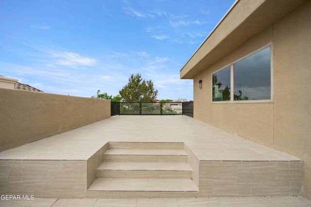 1716 Old Paint Drive, El Paso, TX 79911