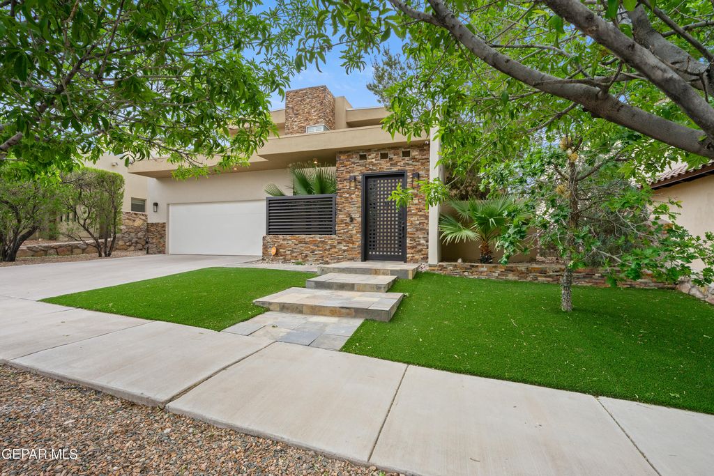 1716 Old Paint Drive, El Paso, TX 79911