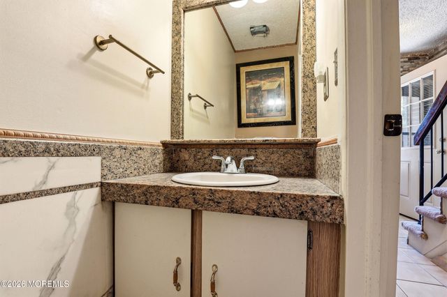 1206 Dahlia Court, Jackson, NJ 08527